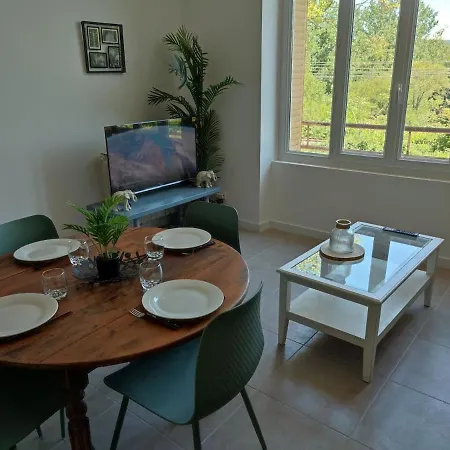 Apartment Privee Dans Maison Conviviale 1 *